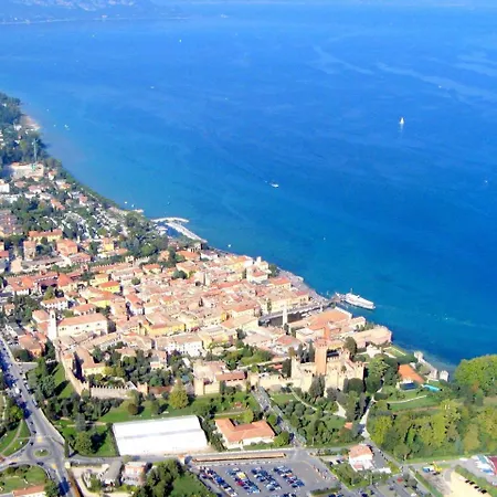 In Near Garda *