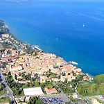 In Near Garda *